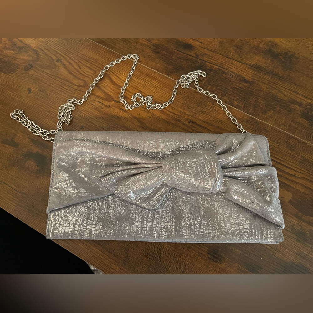 Elegant Silver Clutch with Chain Strap